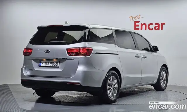Kia Carnival 2020 2.2 автомат (гидро), миниатюра 2