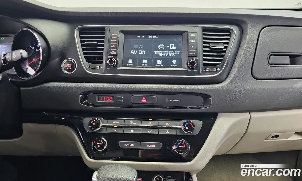 Kia Carnival 2020 2.2 автомат (гидро), фото 20