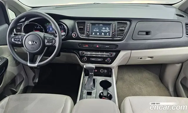 Kia Carnival 2020 2.2 автомат (гидро), миниатюра 10