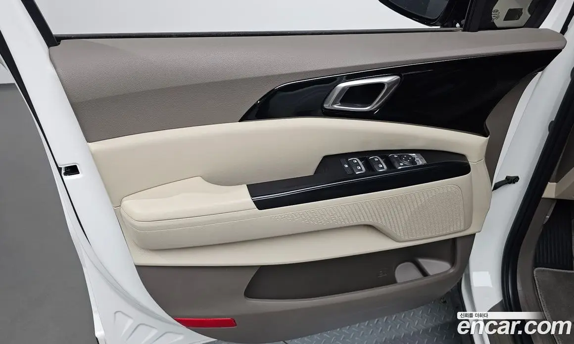 Kia Carnival 2021 2.2 автомат (гидро), фото 14
