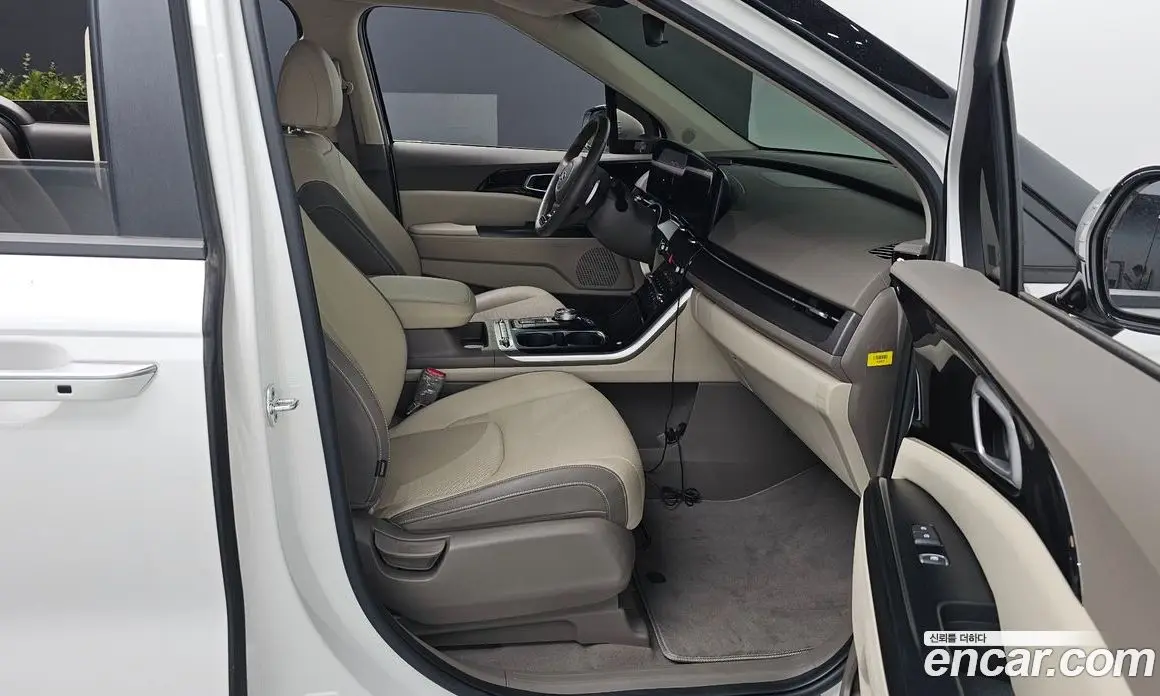Kia Carnival 2021 2.2 автомат (гидро), фото 16