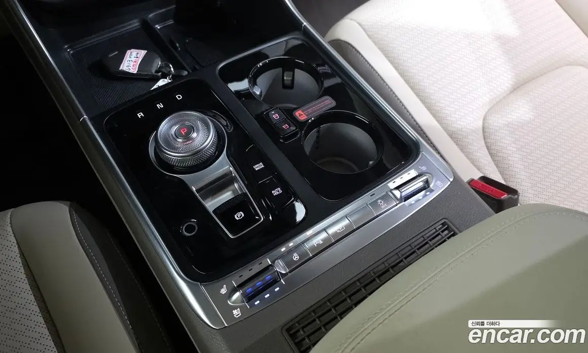 Kia Carnival 2024 1.6 автомат (гидро), фото 11