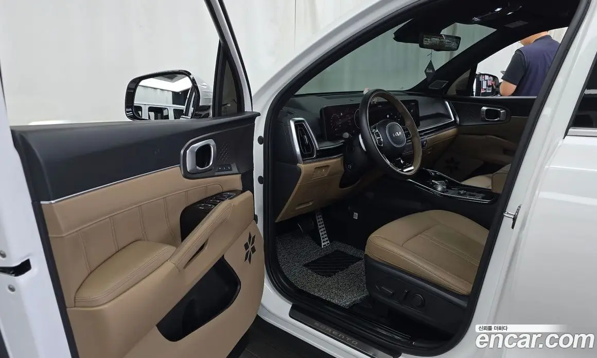 Kia Sorento 2023 1.6 автомат (гидро), фото 13 Kia Sorento 2023 1.6 автомат (гидро), фото 13