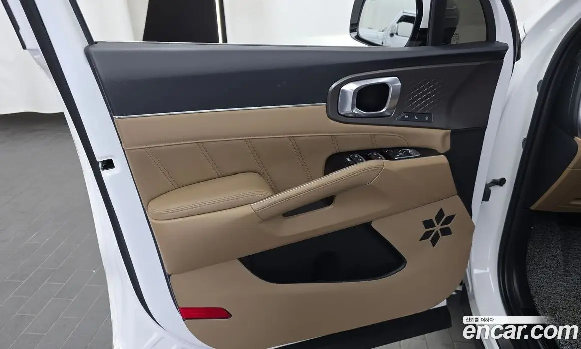 Kia Sorento 2023 1.6 автомат (гидро), фото 14 Kia Sorento 2023 1.6 автомат (гидро), фото 14