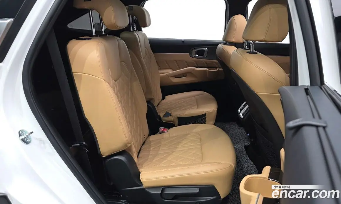 Kia Sorento 2023 1.6 автомат (гидро), фото 18 Kia Sorento 2023 1.6 автомат (гидро), фото 18