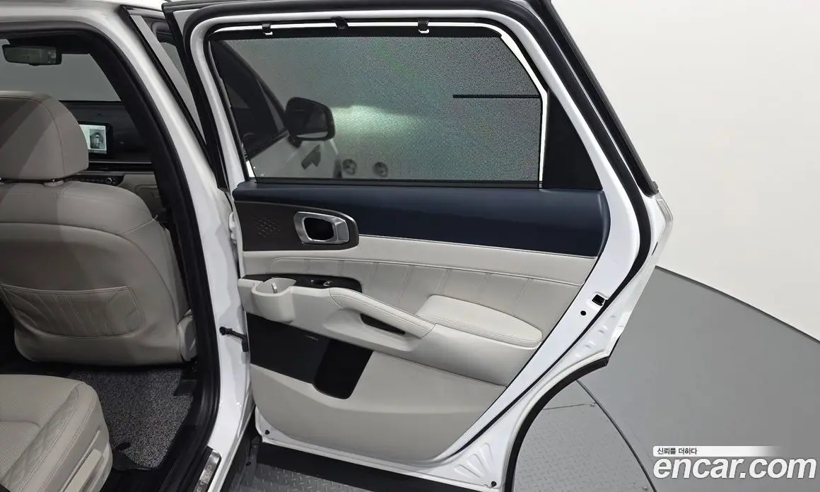 Kia Sorento 2024 1.6 автомат (гидро), фото 15 Kia Sorento 2024 1.6 автомат (гидро), фото 15