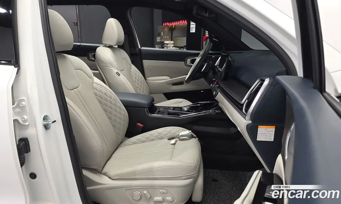 Kia Sorento 2024 1.6 автомат (гидро), фото 17 Kia Sorento 2024 1.6 автомат (гидро), фото 17
