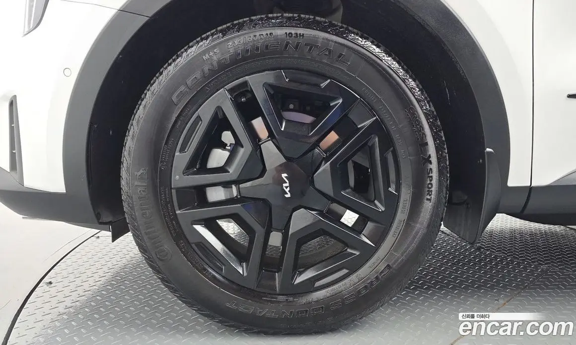Kia Sorento 2024 1.6 автомат (гидро), фото 5 Kia Sorento 2024 1.6 автомат (гидро), фото 5