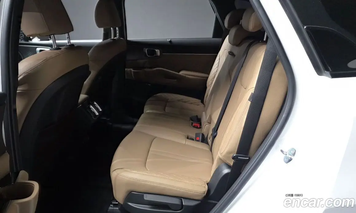 Kia Sorento 2024 1.6 автомат (гидро), фото 16 Kia Sorento 2024 1.6 автомат (гидро), фото 16