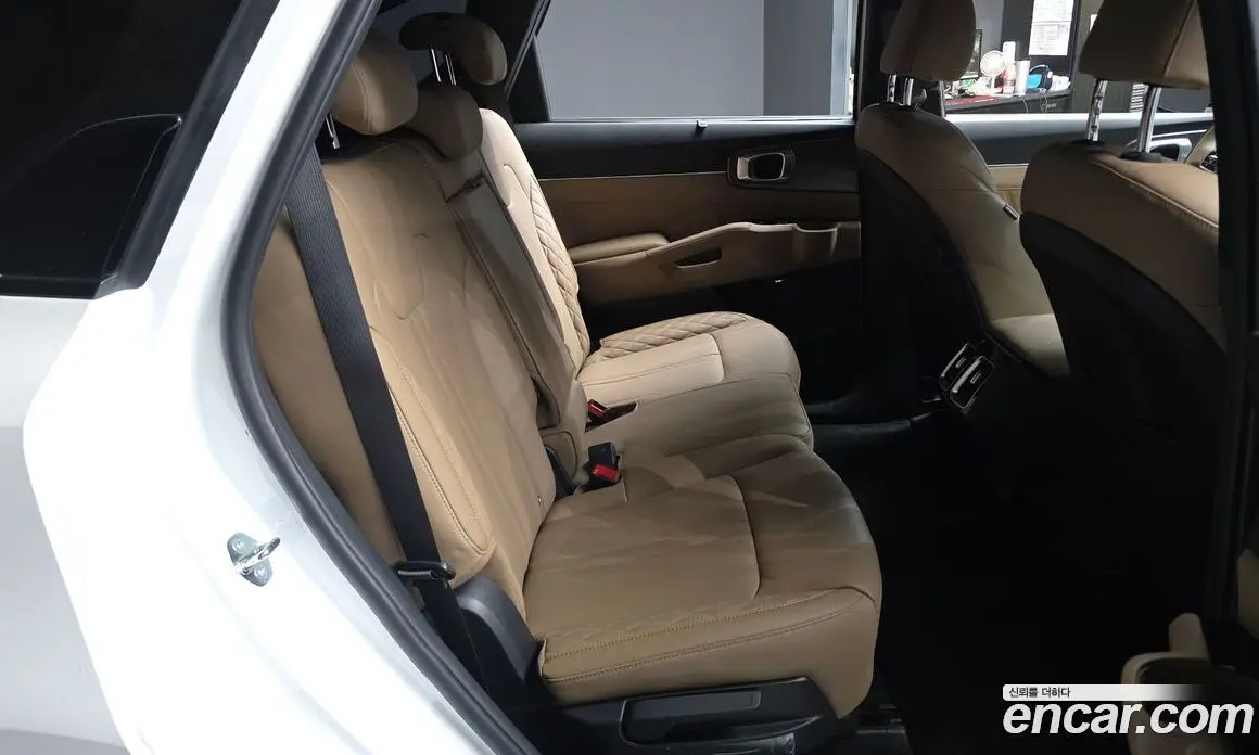 Kia Sorento 2024 1.6 автомат (гидро), фото 18 Kia Sorento 2024 1.6 автомат (гидро), фото 18