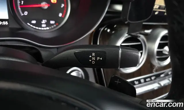 Mercedes-Benz C-Class 2018 2.0 автомат (гидро), миниатюра 12
