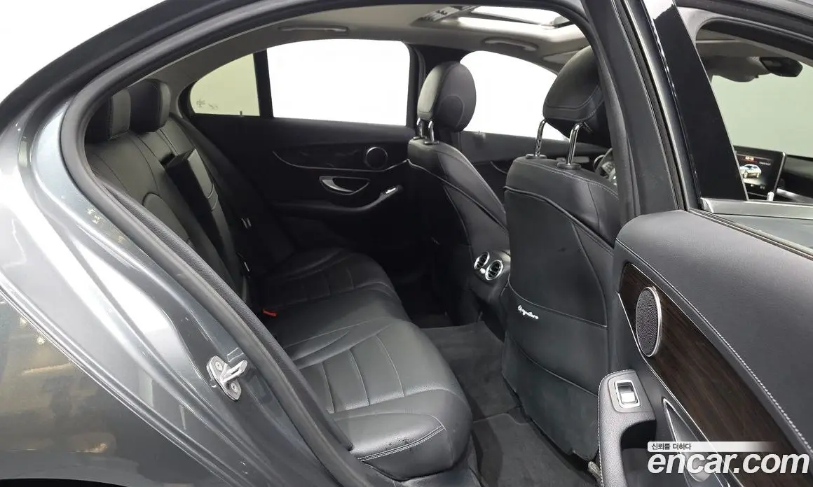 Mercedes-Benz C-Class 2018 2.0 автомат (гидро), фото 18 Mercedes-Benz C-Class 2018 2.0 автомат (гидро), фото 18