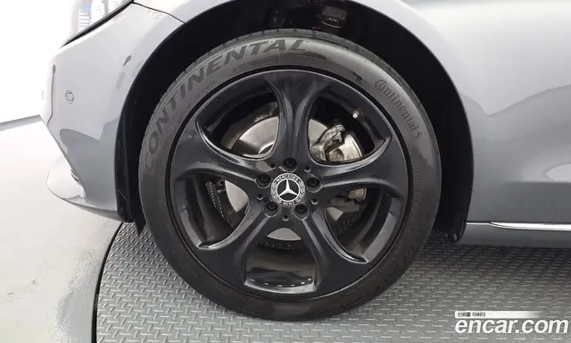 Mercedes-Benz C-Class 2018 2.0 автомат (гидро), миниатюра 5 Mercedes-Benz C-Class 2018 2.0 автомат (гидро), миниатюра 5