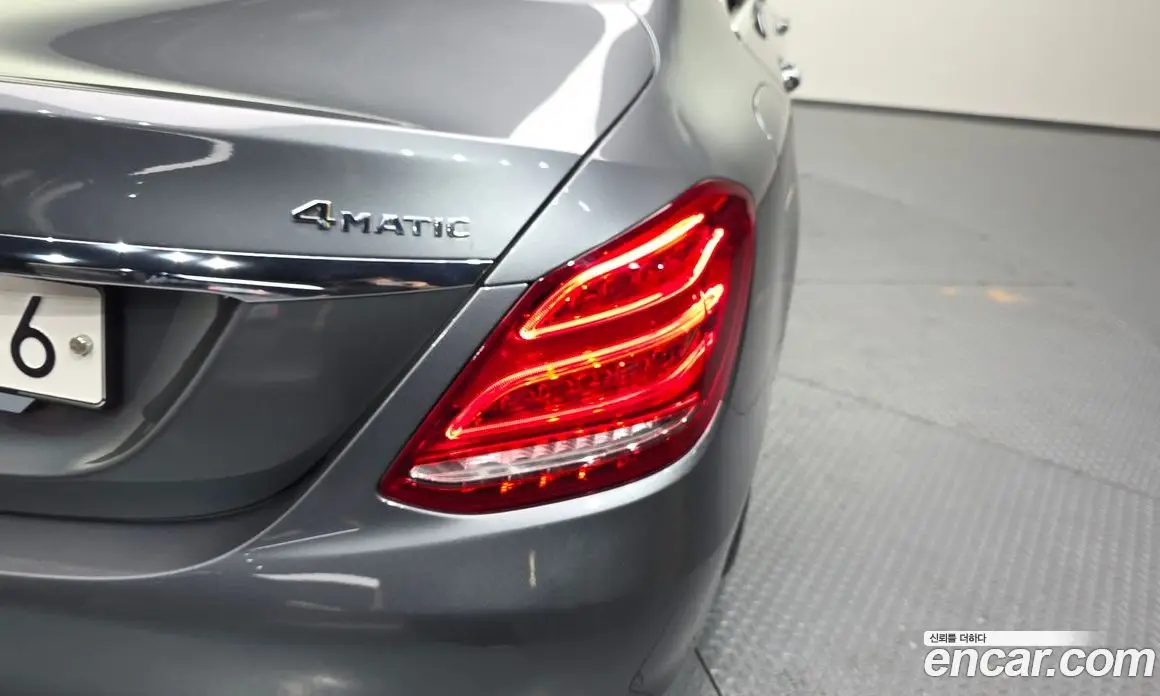 Mercedes-Benz C-Class 2018 2.0 автомат (гидро), фото 9 Mercedes-Benz C-Class 2018 2.0 автомат (гидро), фото 9