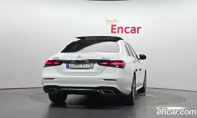 Mercedes-Benz E-Class 2021 2.0 автомат (гидро), миниатюра 4 Mercedes-Benz E-Class 2021 2.0 автомат (гидро), миниатюра 4