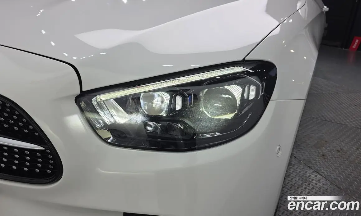 Mercedes-Benz E-Class 2021 2.0 автомат (гидро), фото 8 Mercedes-Benz E-Class 2021 2.0 автомат (гидро), фото 8