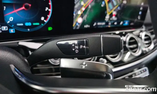 Mercedes-Benz E-Class 2023 3.0 автомат (гидро), миниатюра 12
