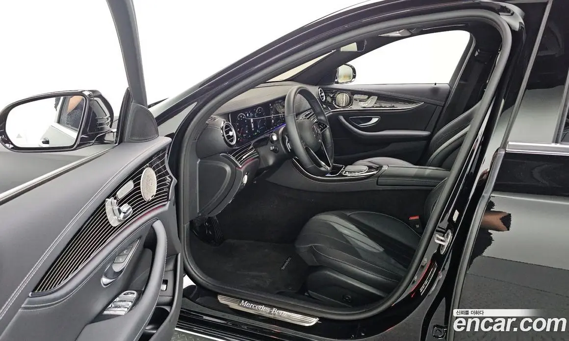 Mercedes-Benz E-Class 2023 3.0 автомат (гидро), фото 13