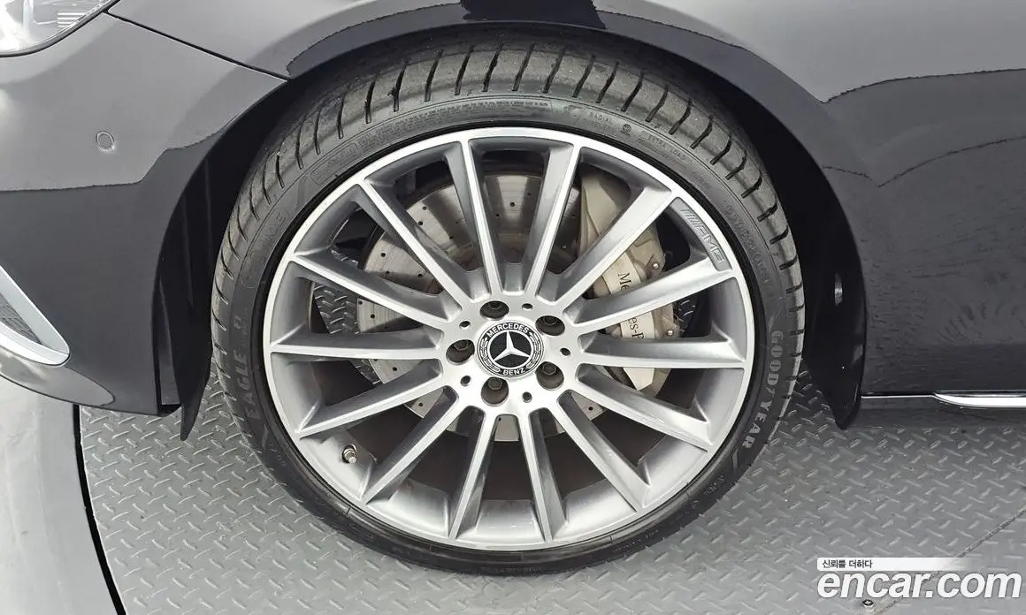Mercedes-Benz E-Class 2023 3.0 автомат (гидро), фото 5