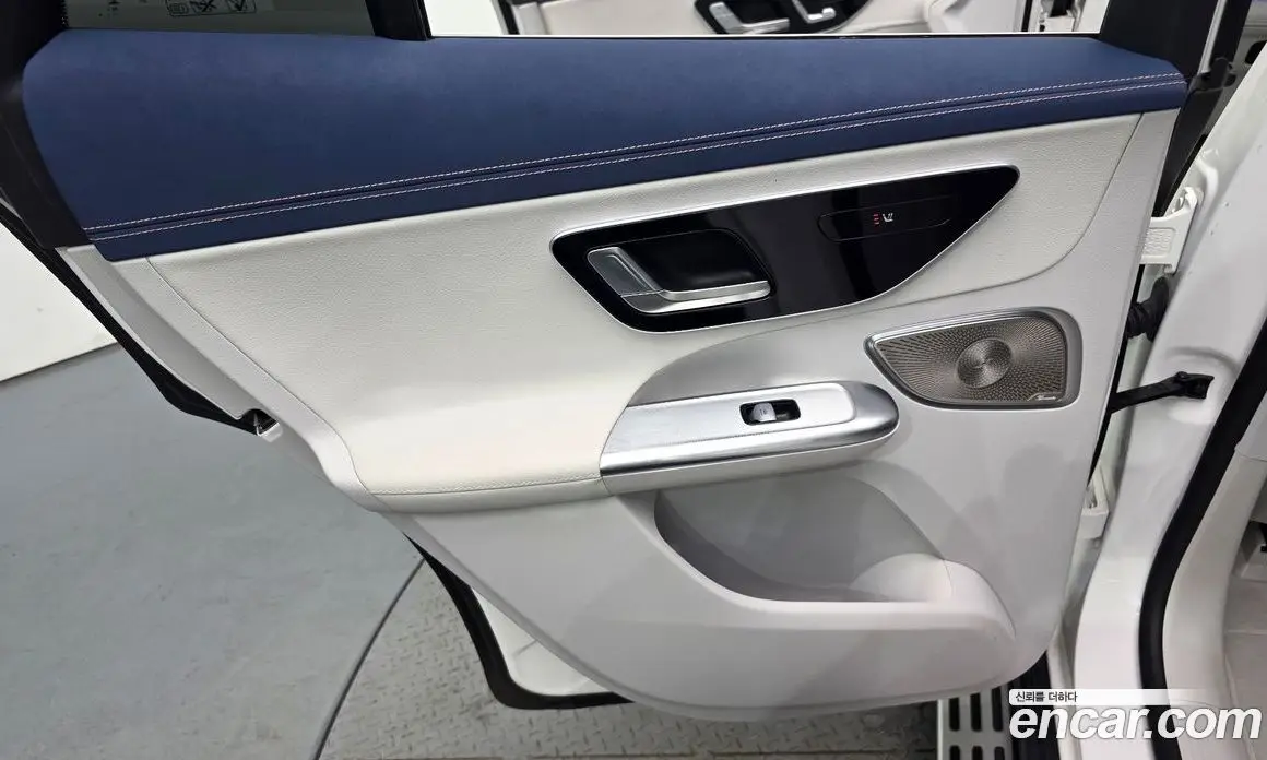 Mercedes-Benz EQE 2023 0.2 автомат (гидро), фото 15