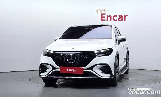 Mercedes-Benz EQE 2023 0.2 автомат (гидро), миниатюра 3