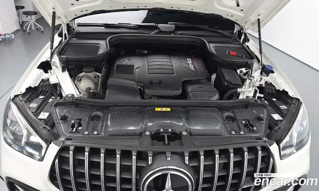 Mercedes-Benz GLE-Class 2023 3.0 автомат (гидро), миниатюра 5