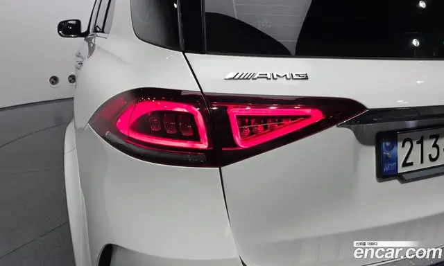 Mercedes-Benz GLE-Class 2023 3.0 автомат (гидро), миниатюра 8