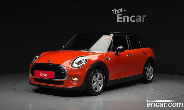Mini Cooper, 2018, 99 282 км
