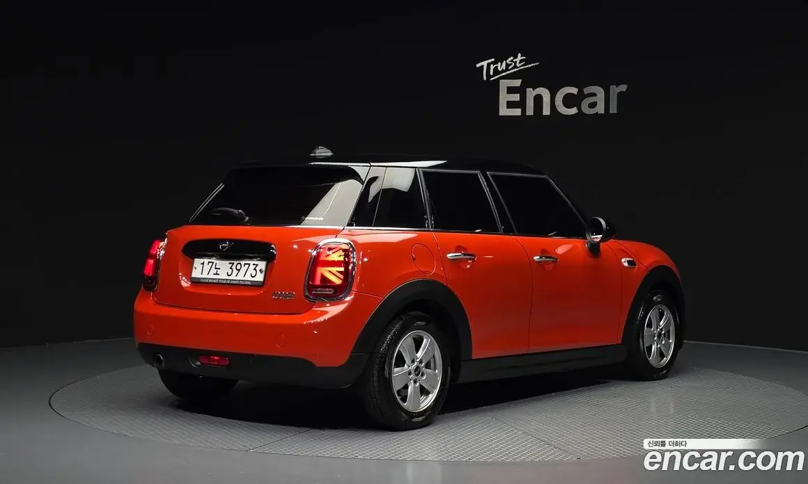 Mini Cooper 2018 1.5 автомат (гидро), фото 2 Mini Cooper 2018 1.5 автомат (гидро), фото 2