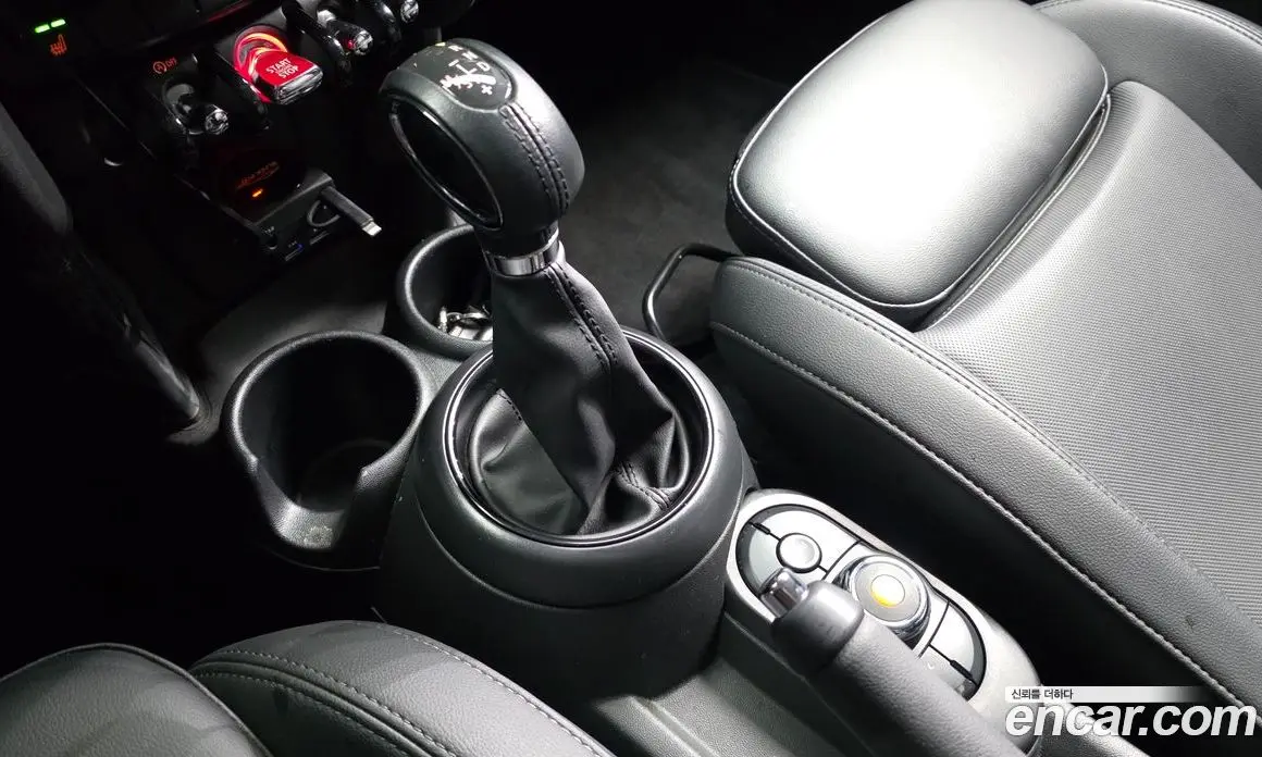 Mini Cooper 2018 1.5 автомат (гидро), фото 12 Mini Cooper 2018 1.5 автомат (гидро), фото 12