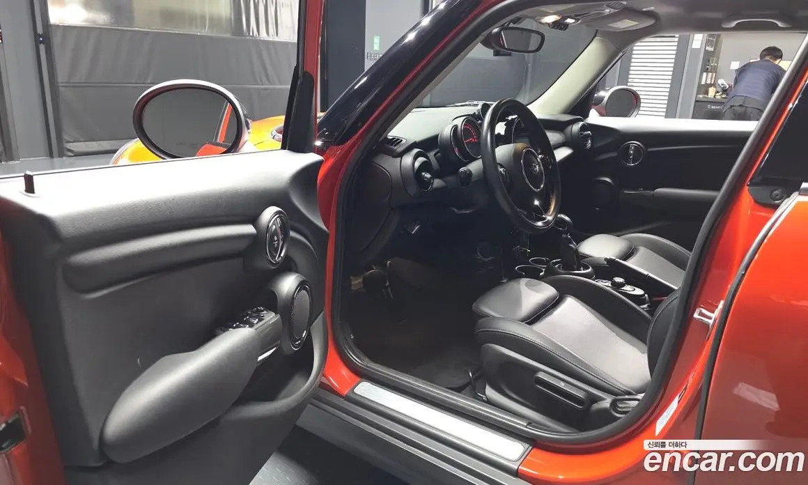 Mini Cooper 2018 1.5 автомат (гидро), фото 13 Mini Cooper 2018 1.5 автомат (гидро), фото 13