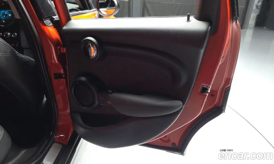 Mini Cooper 2018 1.5 автомат (гидро), фото 15 Mini Cooper 2018 1.5 автомат (гидро), фото 15