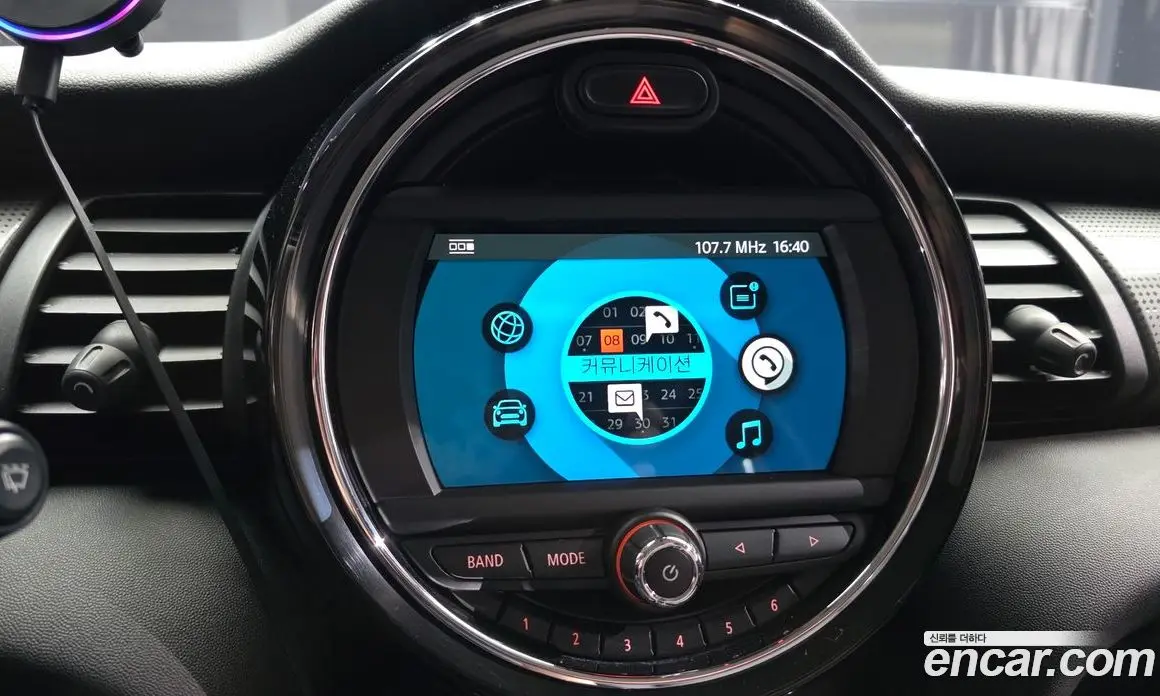 Mini Cooper 2018 1.5 автомат (гидро), фото 20 Mini Cooper 2018 1.5 автомат (гидро), фото 20