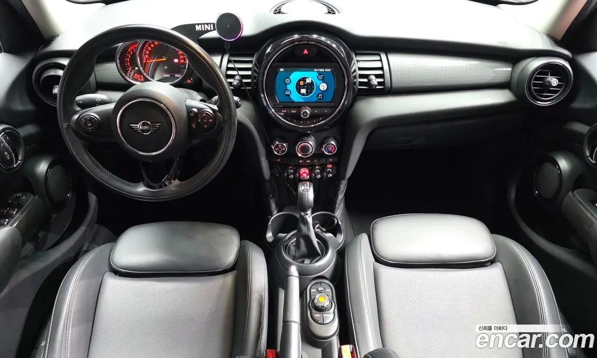Mini Cooper 2018 1.5 автомат (гидро), фото 10 Mini Cooper 2018 1.5 автомат (гидро), фото 10