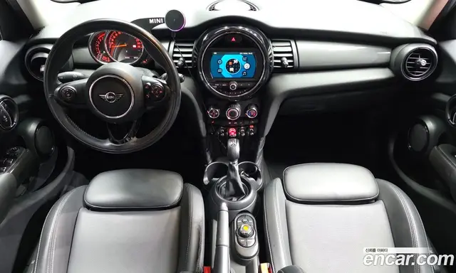 Mini Cooper 2018 1.5 автомат (гидро), миниатюра 10 Mini Cooper 2018 1.5 автомат (гидро), миниатюра 10