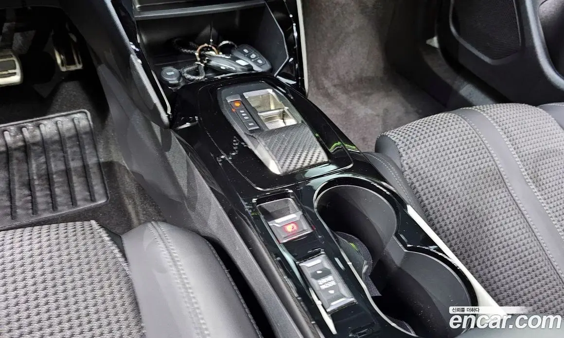 Peugeot 2008 2023 1.5 автомат (гидро), фото 12 Peugeot 2008 2023 1.5 автомат (гидро), фото 12