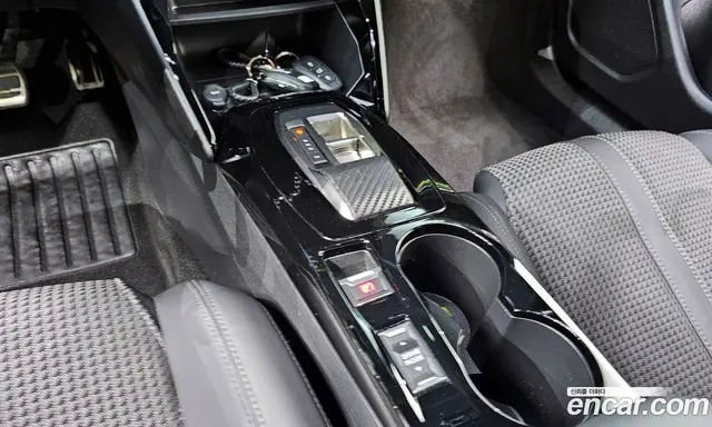 Peugeot 2008 2023 1.5 автомат (гидро), миниатюра 12