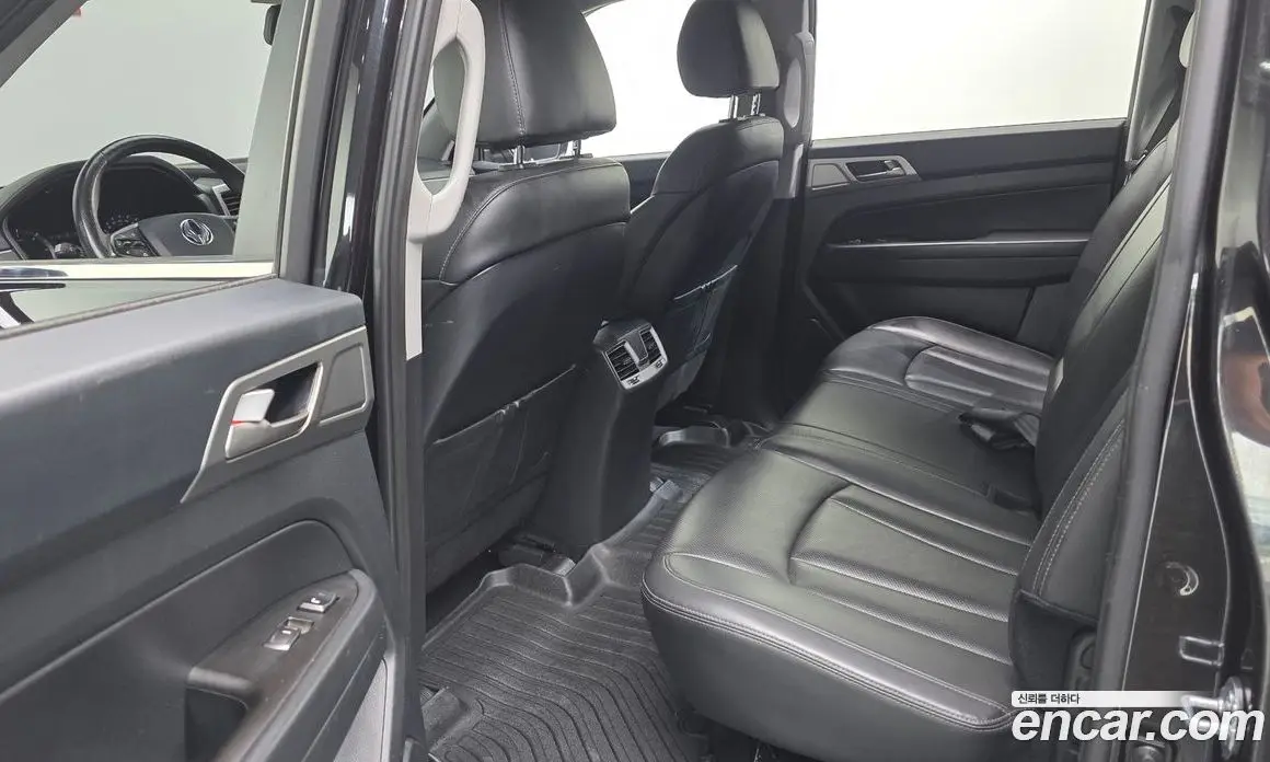 SsangYong Rexton 2018 2.2 автомат (гидро), фото 16 SsangYong Rexton 2018 2.2 автомат (гидро), фото 16
