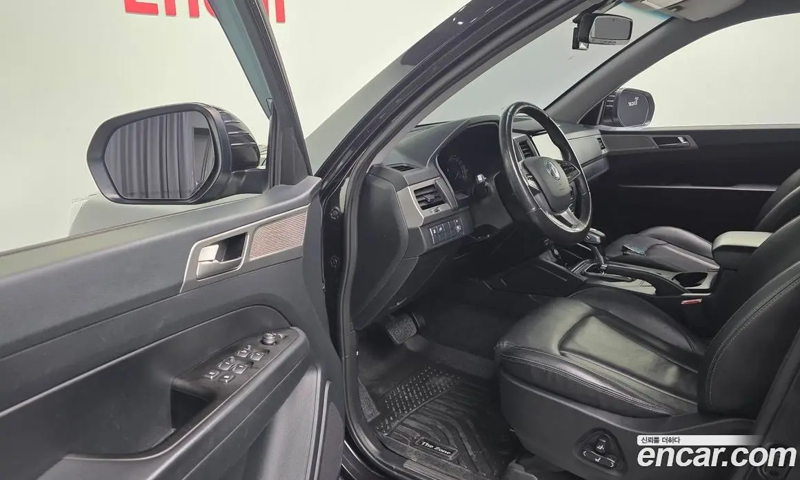 SsangYong Rexton 2018 2.2 автомат (гидро), фото 17 SsangYong Rexton 2018 2.2 автомат (гидро), фото 17