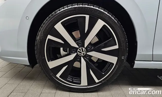 Volkswagen Golf 2025 2.0 автомат (гидро), миниатюра 5 Volkswagen Golf 2025 2.0 автомат (гидро), миниатюра 5