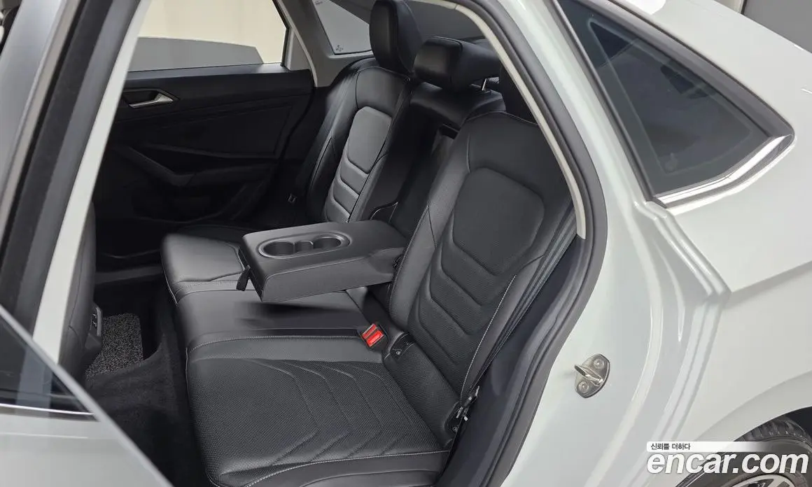 Volkswagen Jetta 2021 1.4 автомат (гидро), фото 18 Volkswagen Jetta 2021 1.4 автомат (гидро), фото 18