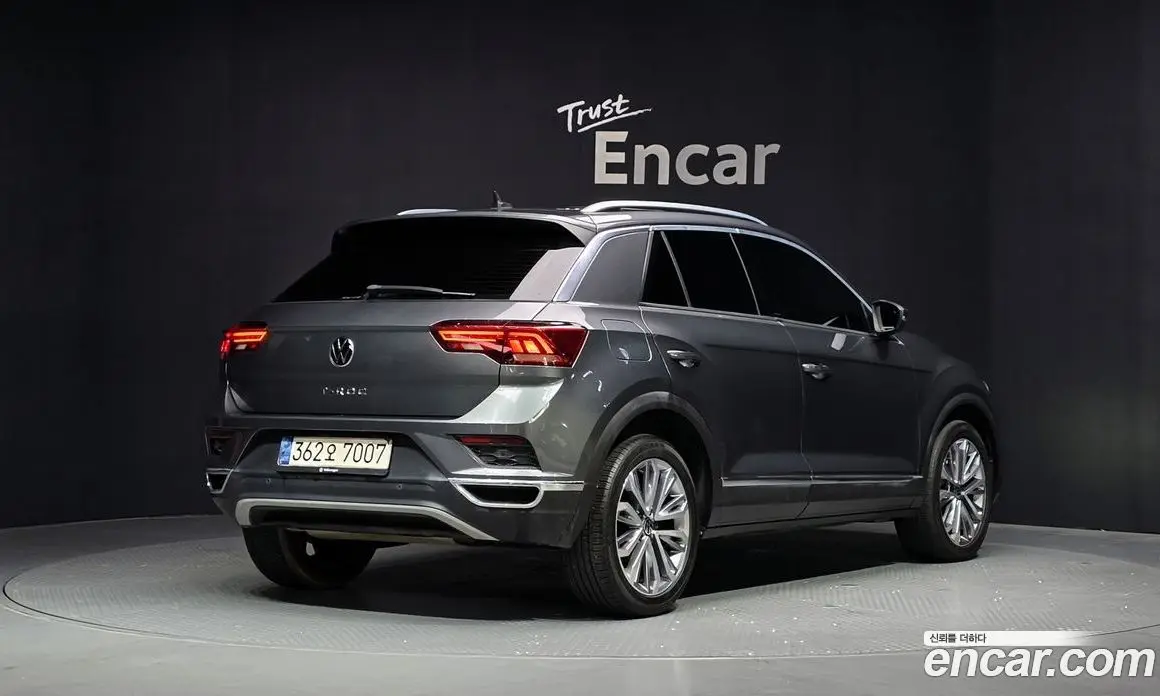 Volkswagen T-Roc 2021 2.0 автомат (гидро), фото 2 Volkswagen T-Roc 2021 2.0 автомат (гидро), фото 2