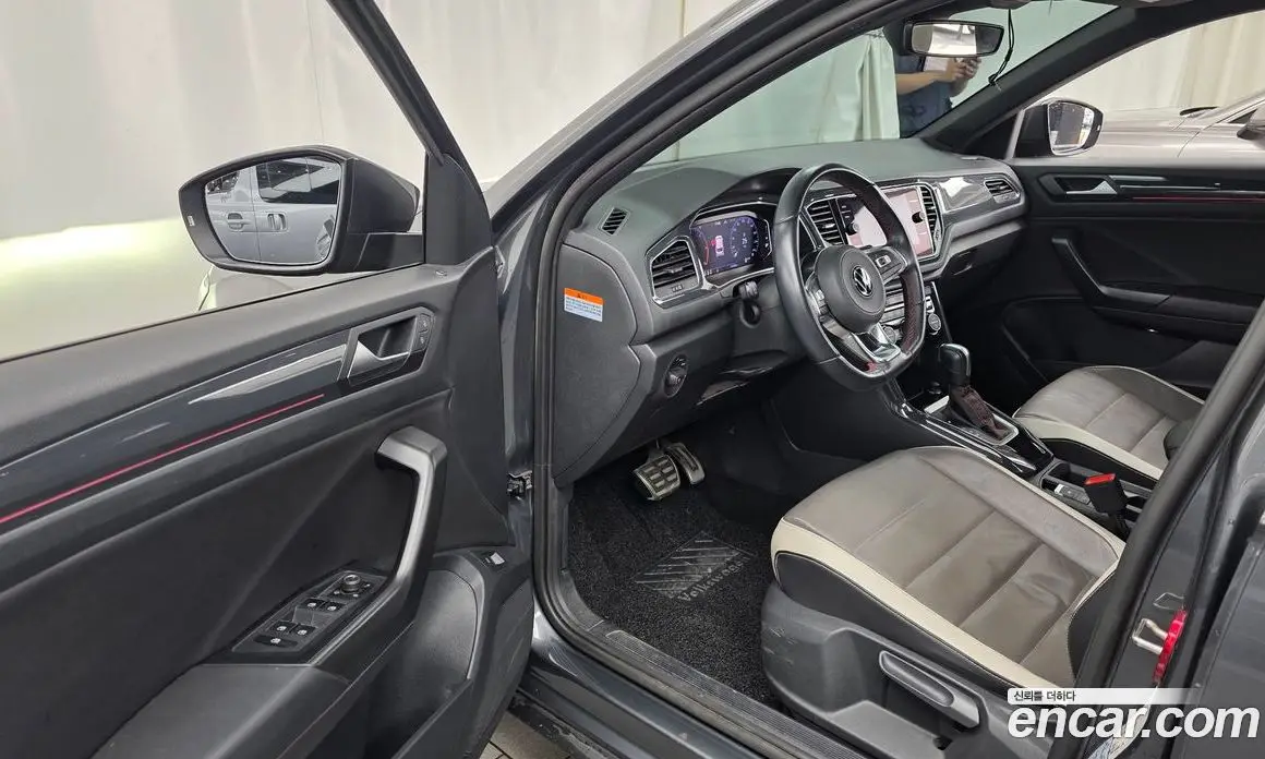 Volkswagen T-Roc 2021 2.0 автомат (гидро), фото 13 Volkswagen T-Roc 2021 2.0 автомат (гидро), фото 13