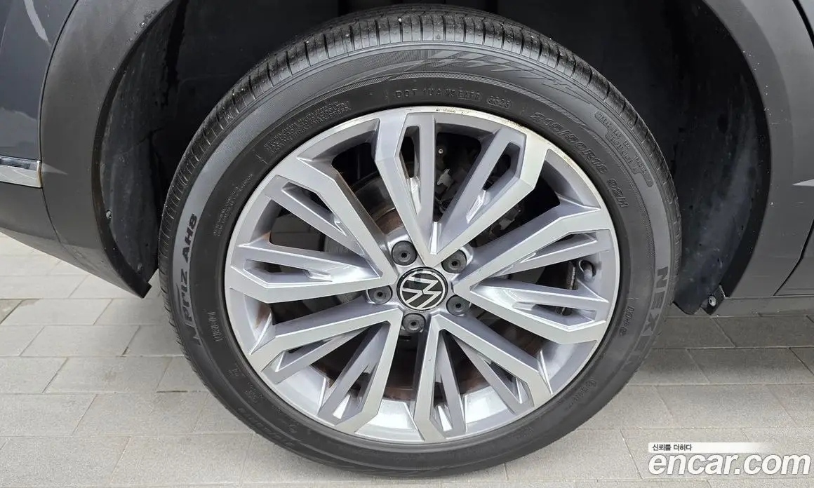 Volkswagen T-Roc 2021 2.0 автомат (гидро), фото 5 Volkswagen T-Roc 2021 2.0 автомат (гидро), фото 5