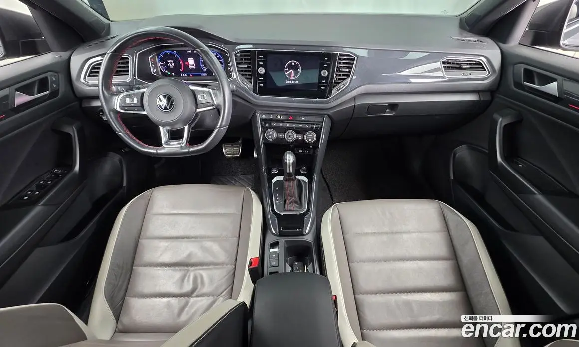 Volkswagen T-Roc 2021 2.0 автомат (гидро), фото 10 Volkswagen T-Roc 2021 2.0 автомат (гидро), фото 10
