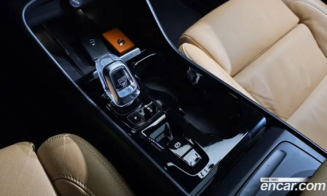Volvo XC40 2022 2.0 автомат (гидро), миниатюра 12