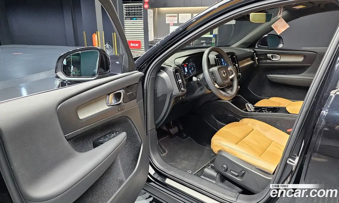Volvo XC40 2022 2.0 автомат (гидро), фото 13 Volvo XC40 2022 2.0 автомат (гидро), фото 13