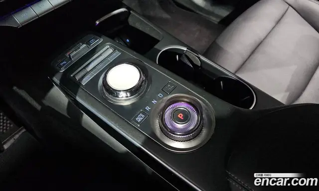 Genesis GV70 2021 2.2 автомат (гидро), миниатюра 9 Genesis GV70 2021 2.2 автомат (гидро), миниатюра 9