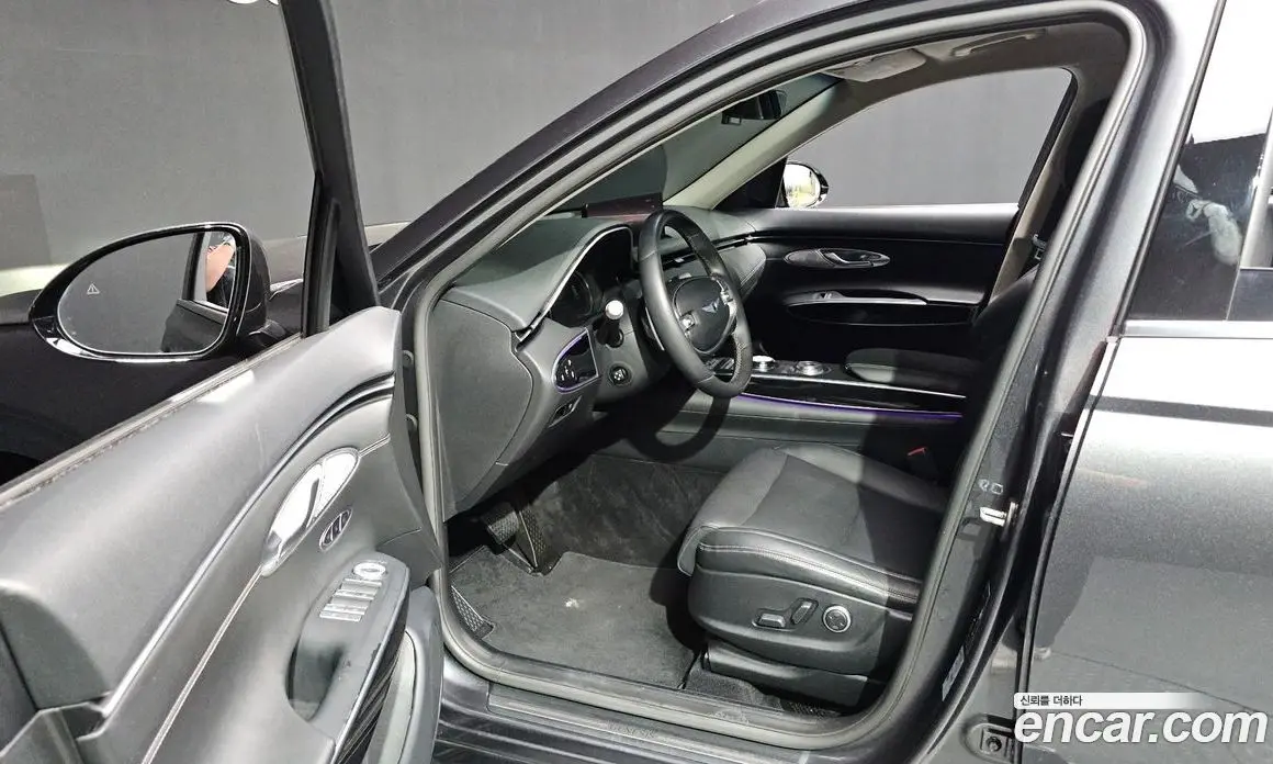 Genesis GV70 2021 2.2 автомат (гидро), фото 10 Genesis GV70 2021 2.2 автомат (гидро), фото 10
