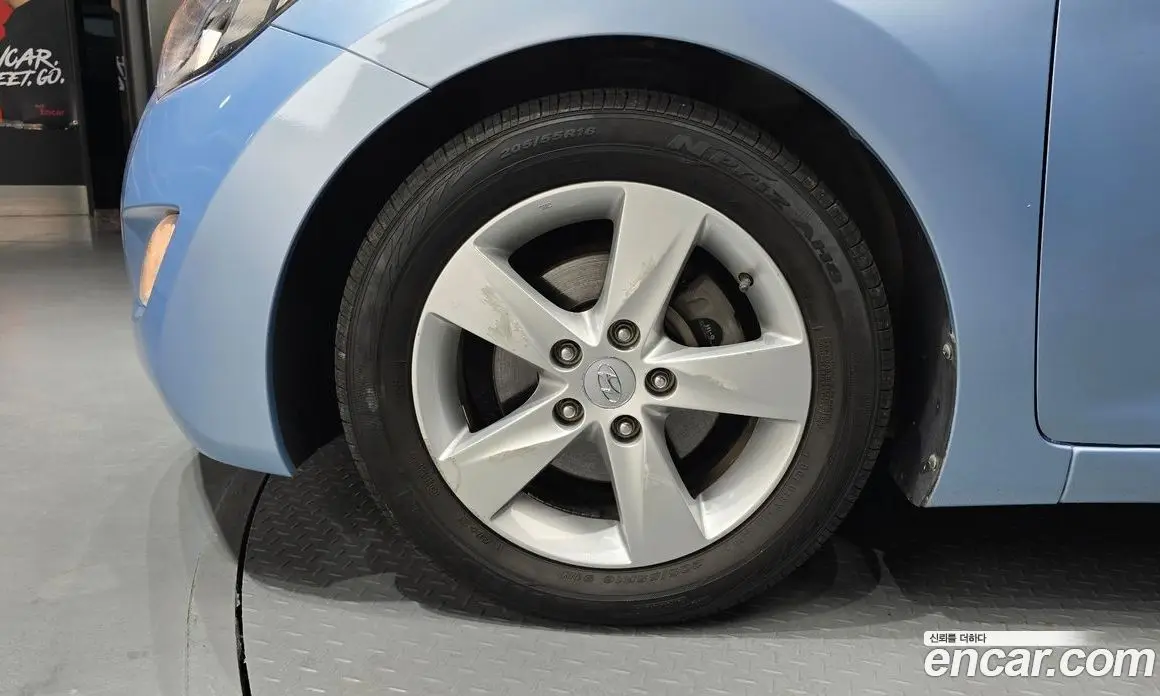 Hyundai Avante 2010 1.6 автомат (гидро), фото 5